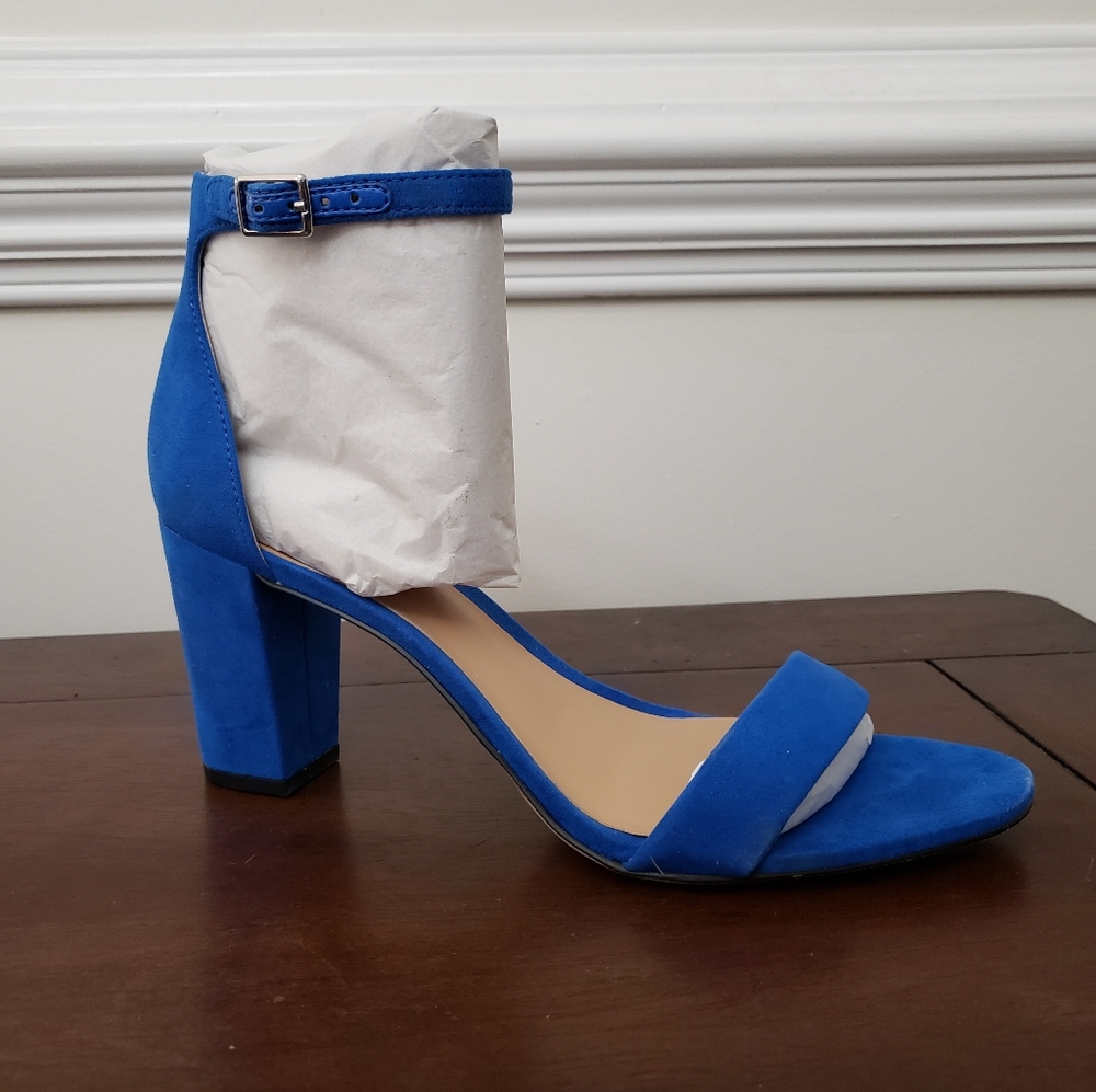 Gorgeous cobalt blue INC Internation Concepts 9.5